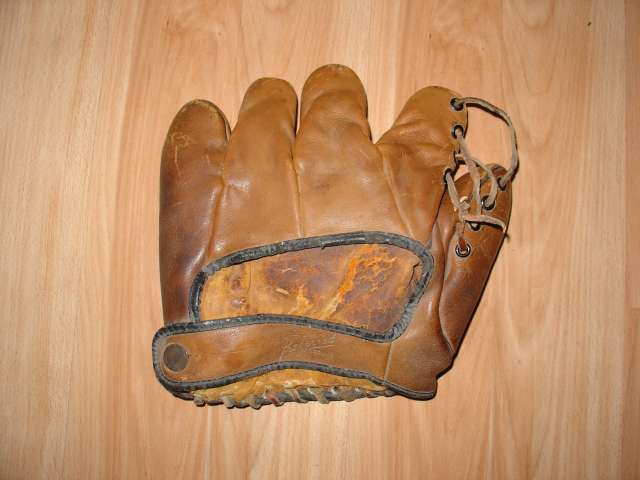 Lew Riggs Goldsmith AG60 Back